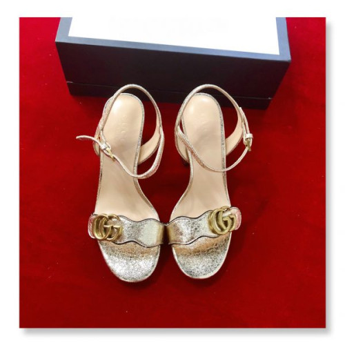G*u*i-sandals