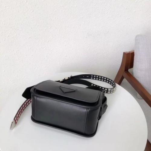 Pra*a-bag-226