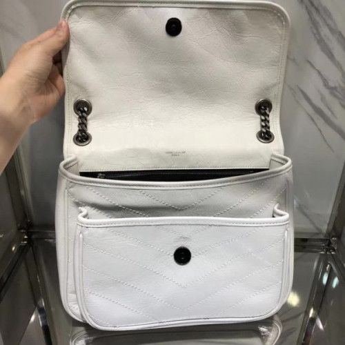 Y*L-monogramme-niki-37